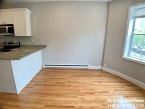 754 Huntington Ave, Unit 2 in Boston, MA - Building Photo - Building Photo