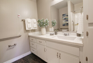 Coastal Heights Senior Living in Costa Mesa, CA - Building Photo - Building Photo