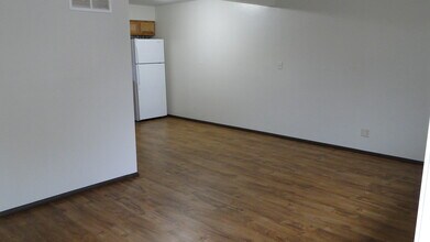 433 N Old St Louis Rd, Unit 433 in Wood River, IL - Building Photo - Building Photo