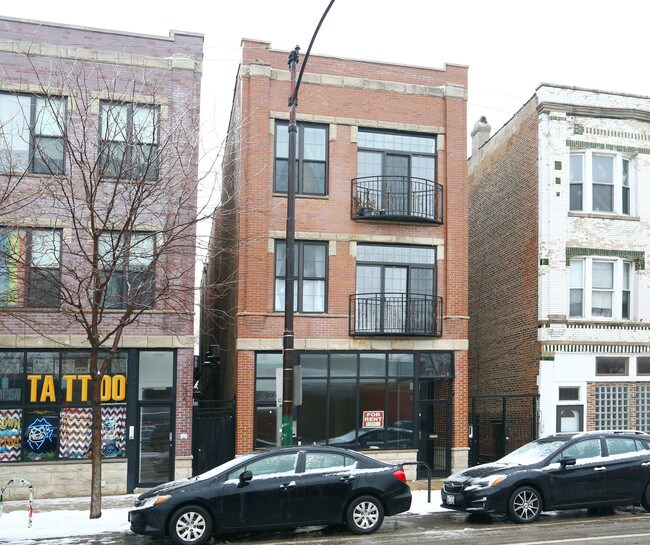 906 N California Ave in Chicago, IL - Building Photo - Building Photo
