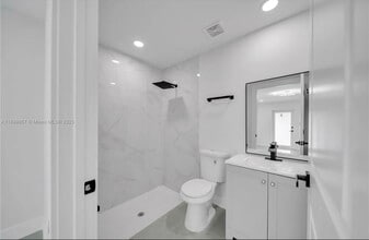 513 Walter Gifford Ave S in Lehigh Acres, FL - Building Photo - Building Photo