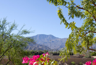 79095 Mission Dr W in La Quinta, CA - Foto de edificio - Building Photo