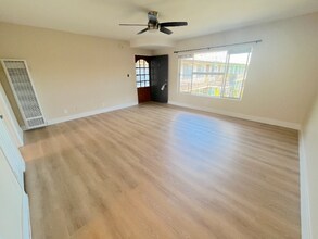 2115 Placentia Ave in Costa Mesa, CA - Building Photo - Building Photo