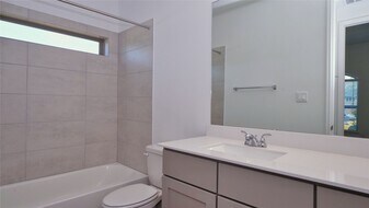 5311 Birch Shadow Dr in Fulshear, TX - Building Photo