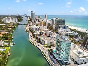 3411 Indian Creek Dr, Unit 1202 in Miami Beach, FL - Foto de edificio - Building Photo