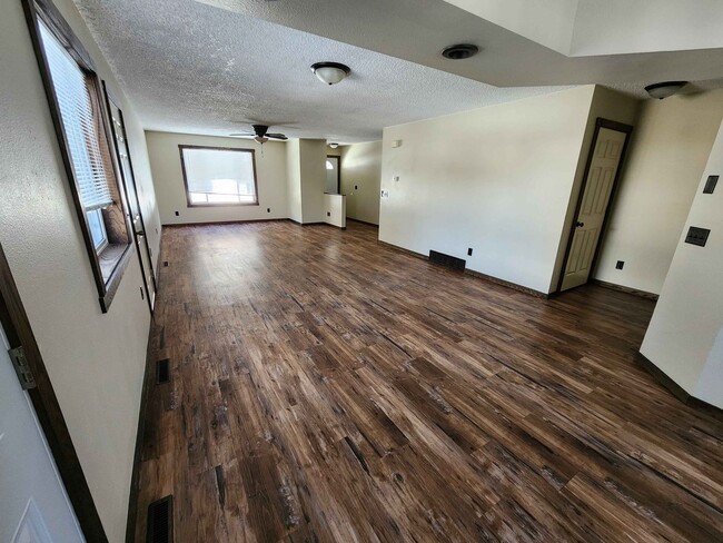 1054-1056 Zephyr Hill Ave in Eau Claire, WI - Building Photo - Building Photo