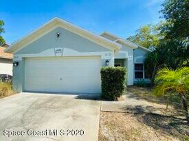 1435 Crane Creek Blvd in Melbourne, FL - Building Photo