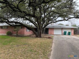 904 Palmetto St in Belton, TX - Building Photo