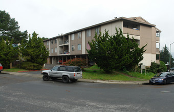 30 Kent Ct in Daly City, CA - Building Photo - Building Photo