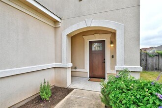 9017 Norwich Castle in Austin, TX - Building Photo - Building Photo