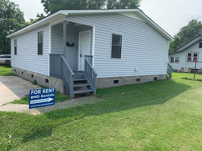 property at 909 Chesson St