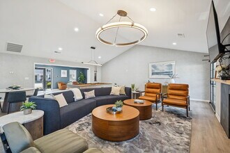 Parklight in La Vergne, TN - Foto de edificio - Building Photo