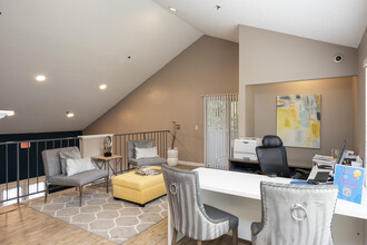 Woodmere Trace in Duluth, GA - Building Photo - Interior Photo