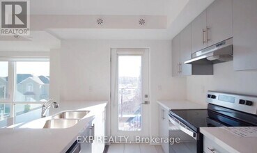 165 Veterans Drive in Brampton, ON - Building Photo - Building Photo