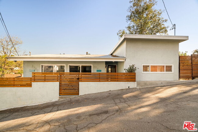 6020 Eucalyptus Ln in Los Angeles, CA - Building Photo - Building Photo