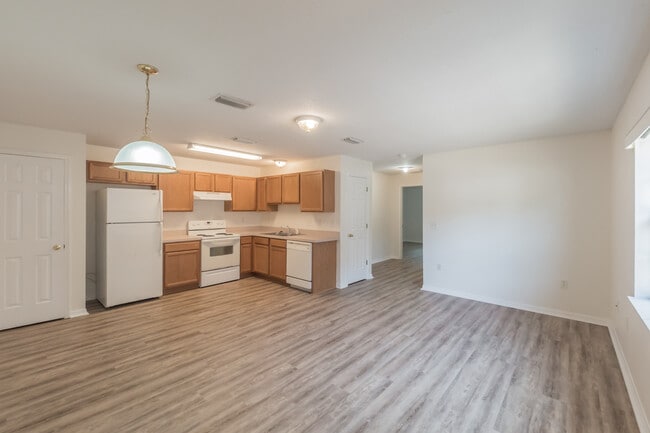 502 Paulling Dr in Leesburg, FL - Building Photo - Building Photo