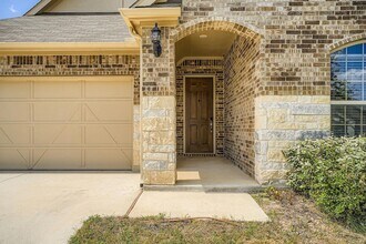 155 Switch Bud Dr in Buda, TX - Building Photo - Building Photo