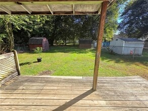 235 B Allen St in Elmira, NY - Building Photo - Building Photo