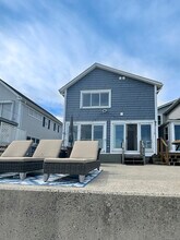 1291 Fairfield Beach Rd in Fairfield, CT - Building Photo - Building Photo