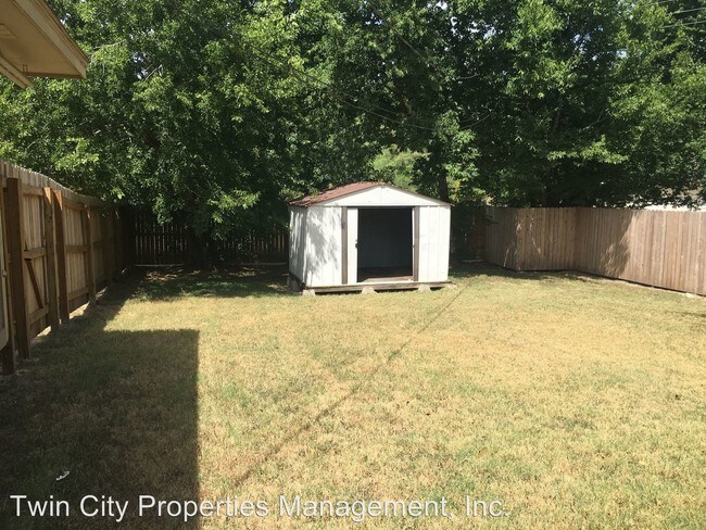 3610 Comanche St in Bryan, TX - Building Photo - Building Photo