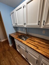 4584 Cedar Lk Rd S in St. Louis Park, MN - Building Photo - Building Photo