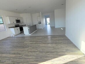 6351 W Magdalena Ln in Phoenix, AZ - Building Photo - Building Photo