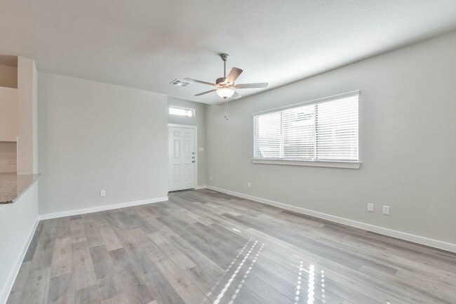 25129 Pacific Wren Dr in Magnolia, TX - Building Photo - Building Photo