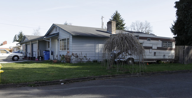 701 NE 104th Av in Vancouver, WA - Building Photo - Building Photo