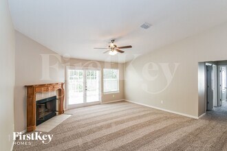 161 Johns Glen Dr in Jacksonville, FL - Foto de edificio - Building Photo