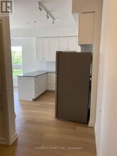 430 Essa Rd in Barrie, ON - Building Photo - Building Photo