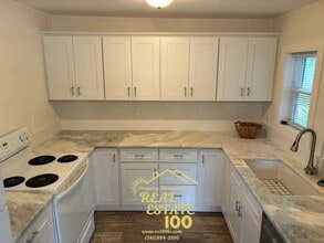 1705 NW 22nd St in Lincoln City, OR - Building Photo - Building Photo