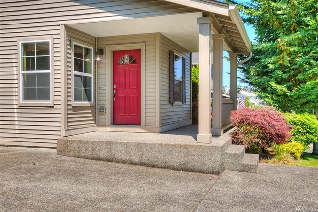 1313 Foreman Rd in Dupont, WA - Foto de edificio - Building Photo