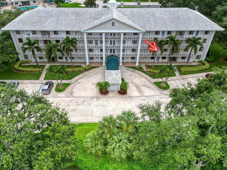 6217 Balboa Cir in Boca Raton, FL - Building Photo