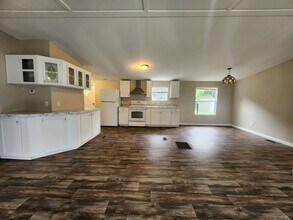 16881 SE 9th St in Silver Springs, FL - Building Photo - Building Photo