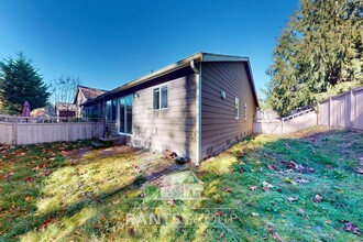 5028 Roxanna Ct SE in Lacey, WA - Building Photo - Building Photo