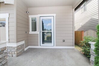 432 201st Pl SW in Lynnwood, WA - Building Photo - Building Photo