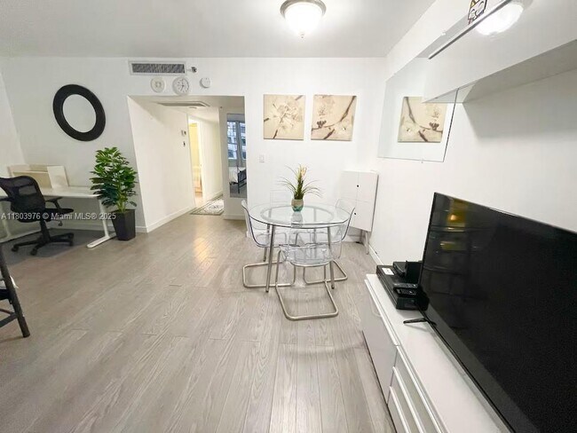 property at 100 Lincoln Rd