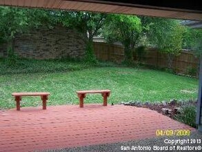 6122 Royal Breeze in San Antonio, TX - Building Photo - Building Photo