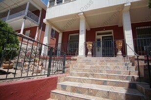 219 W Rio Grande Ave in El Paso, TX - Building Photo