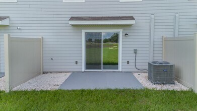 8235 SW 67th Ave in Ocala, FL - Building Photo - Building Photo