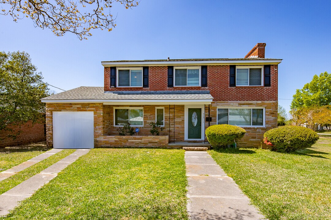 913 Bern St in New Bern, NC - Building Photo