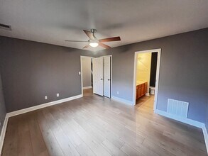 1716 Belay Way in Louisville, KY - Building Photo - Building Photo