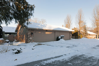 Somerset Condominiums in Lake Geneva, WI - Building Photo - Building Photo