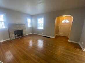 4028 Monroe St in Fort Wayne, IN - Building Photo - Building Photo