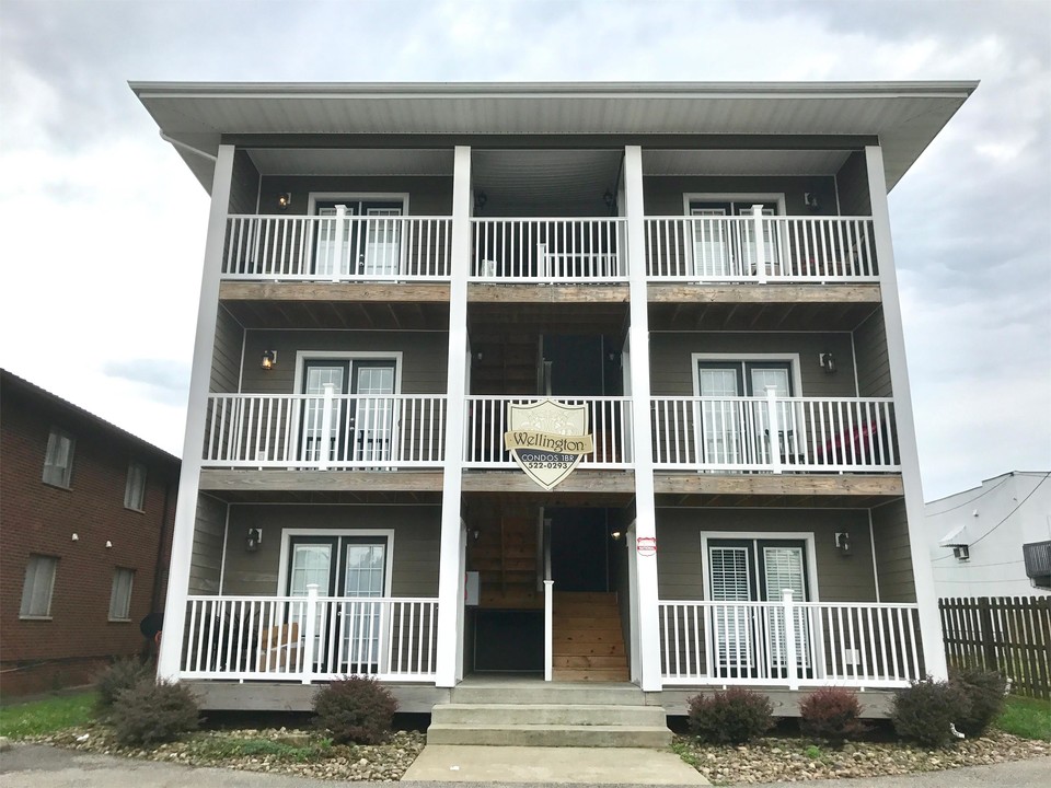 2435 1st Ave in Huntington, WV - Building Photo