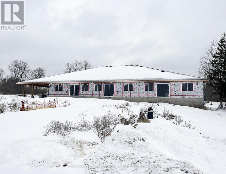 3 Victor St in Centre Hastings, ON - Building Photo