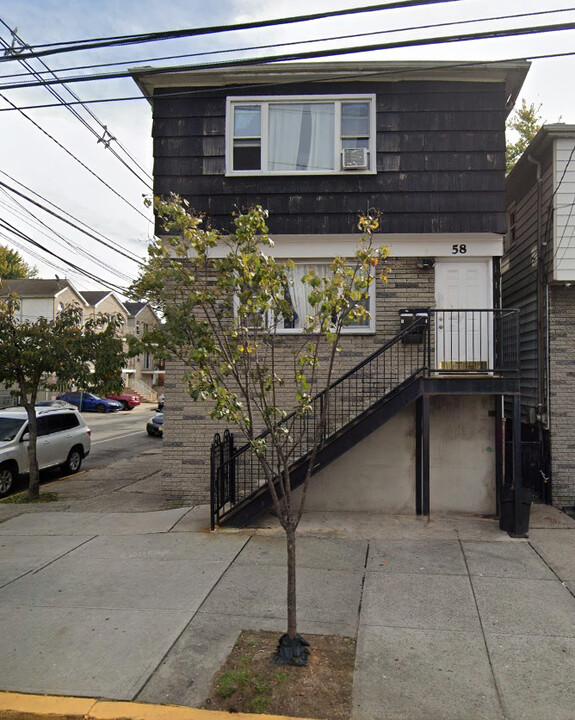 58 Bergen Ave in Jersey City, NJ - Building Photo