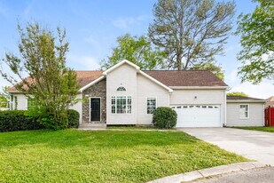 104 Sessler Ct in Hendersonville, TN - Building Photo