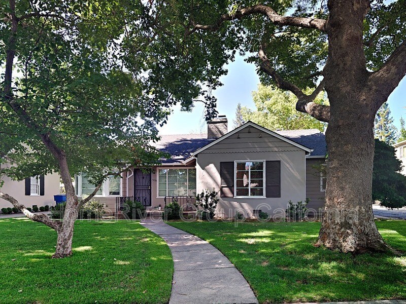 1036 10th Ave in Sacramento, CA - Building Photo