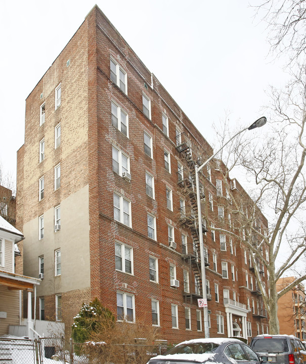 120 Kenilworth Pl in Brooklyn, NY - Foto de edificio